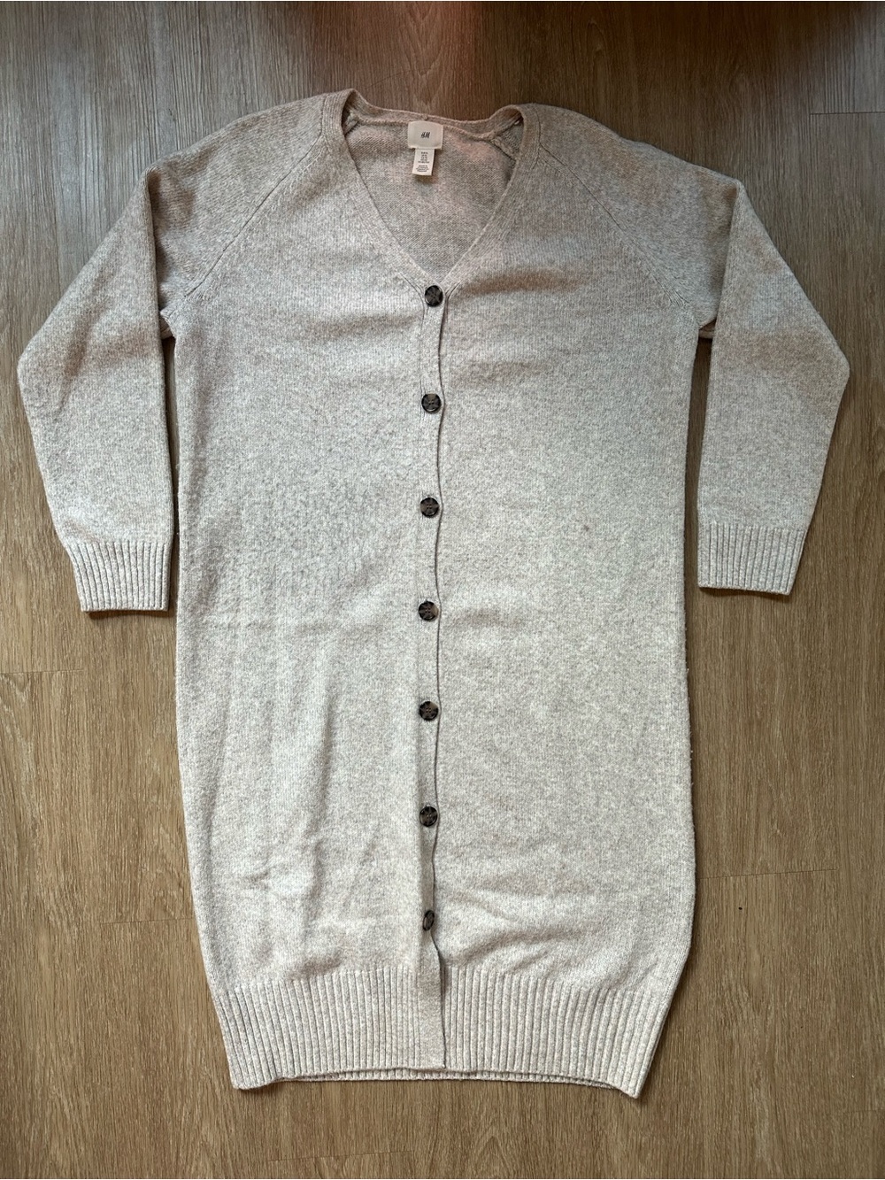 Fine-knit Cardigan Dress - Picture 2 of 7